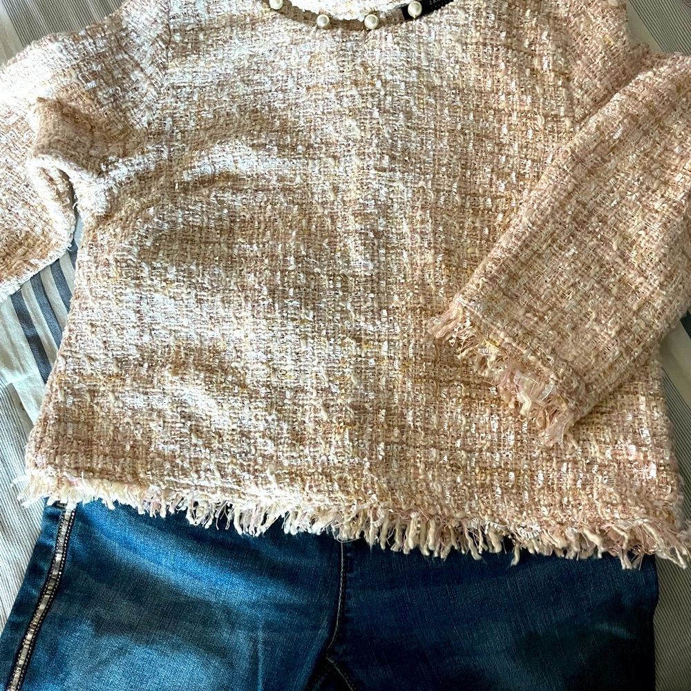 Beautiful and elegant top